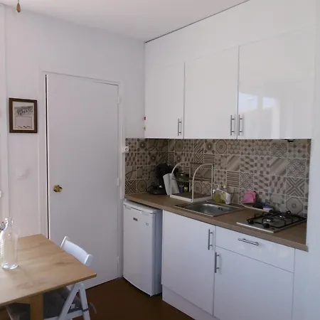Alcove 3/4p, Grande Terrasse, Proche - Parking Prive, Quartier Anime - - Fr-1-799-13 *